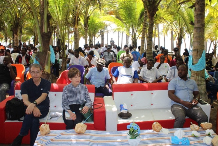 Développement du tourisme communautaire et gouvernance terri…