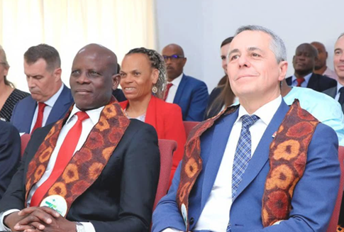 Visite de haut niveau au CSRS : le Ministre Adama Diawara aux côtés d’une délégation suisse