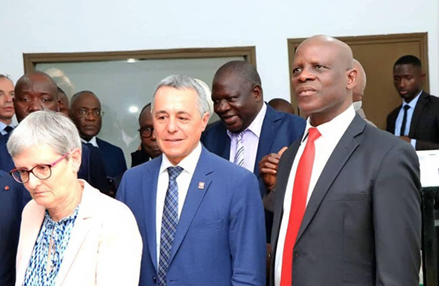 Visite de haut niveau au CSRS : le Ministre Adama Diawara aux côtés d’une délégation suisse